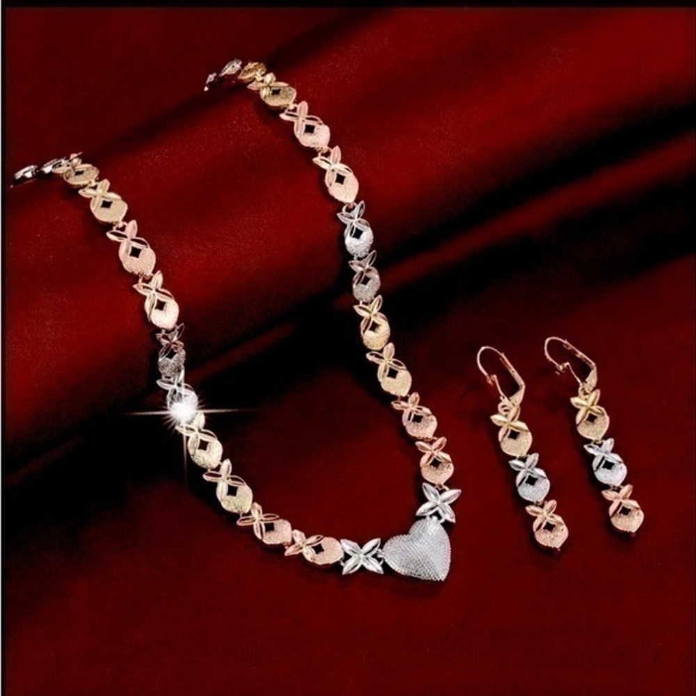 XO HEART MULTICOLOR NECKLACE & EARRINGS SET